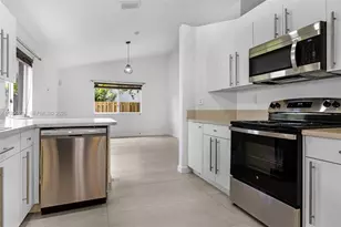 9264 SW 209th Terrace, Cutler Bay, FL 33189 - Photo 11