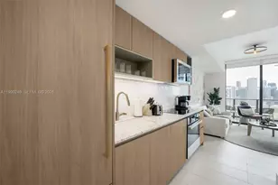 159 NE 6th St, Miami, FL 33132 - Photo 3