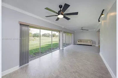 5311 Banyan Ln, Tamarac, FL 33319 - Photo 11