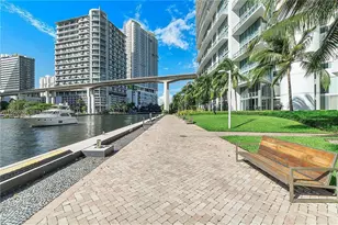 92 SW 3rd St, Miami, FL 33130 - Photo 37