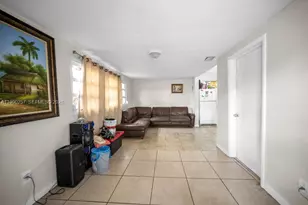 3018 NW 23rd Ave, Miami, FL 33142 - Photo 9