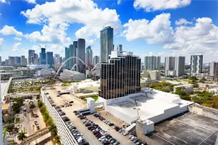 1750 N Bayshore Dr, Miami, FL 33132 - Photo 21