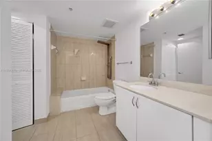 1750 N Bayshore Dr, Miami, FL 33132 - Photo 15