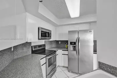 6767 Collins Ave #304, Miami Beach, FL 33141 - Photo 21
