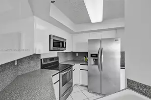 6767 Collins Ave, Miami Beach, FL 33141 - Photo 21