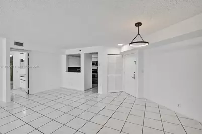 6767 Collins Ave #304, Miami Beach, FL 33141 - Photo 19