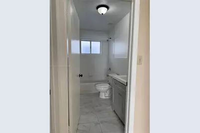 1126 NW 3rd St, Miami, FL 33128 - Photo 5