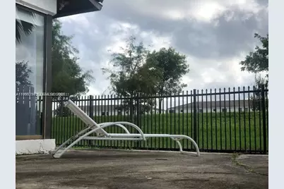 534 NE 195th St #534, Miami, FL 33179 - Photo 3