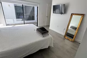 534 NE 195th St, Miami, FL 33179 - Photo 15