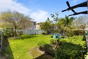 19244 NE 9th Pl, Miami, FL 33179 - Photo 9