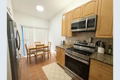 1061 NW Nw 53rd St, Deerfield Beach, FL 33064 - Photo 3