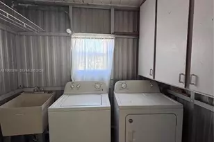 7300 20th St, Florida City, FL 32966 - Photo 9