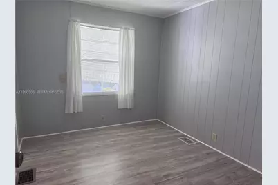 7300 20th St, Florida City, FL 32966 - Photo 13