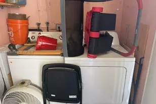 18820 NW 57th Ave, Hialeah, FL 33015 - Photo 11