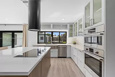 116 W 1st Ct, Miami Beach, FL 33139 - Photo 13