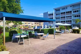 330 SE 2nd St, Hallandale Beach, FL 33009 - Photo 7