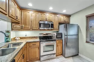 4332 NW 120th Ln, Sunrise, FL 33323 - Photo 3
