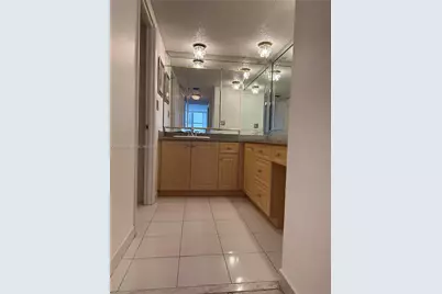 6039 Collins Ave #505, Miami Beach, FL 33140 - Photo 13