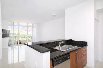 3232 Coral #605, Miami, FL 33145 - Photo 5