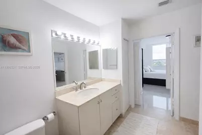 3232 Coral #605, Miami, FL 33145 - Photo 15