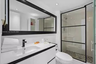 20301 W Country Club Dr, Aventura, FL 33180 - Photo 17