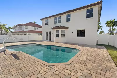 17900 SW 4th Ct, Pembroke Pines, FL 33029 - Photo 37