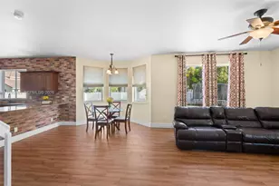 17900 SW 4th Ct, Pembroke Pines, FL 33029 - Photo 13