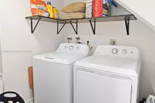 17900 SW 4th Ct, Pembroke Pines, FL 33029 - Photo 15