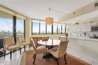20185 E Country Club Dr #405, Aventura, FL 33180 - Photo 7