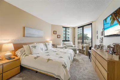 20185 E Country Club Dr #405, Aventura, FL 33180 - Photo 17