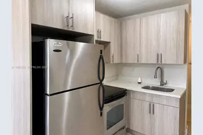 2950 NW 7th Ct, Fort Lauderdale, FL 33311 - Photo 5