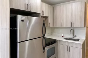 2950 NW 7th Ct, Fort Lauderdale, FL 33311 - Photo 5