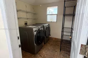 281 W 17th St, Hialeah, FL 33010 - Photo 19