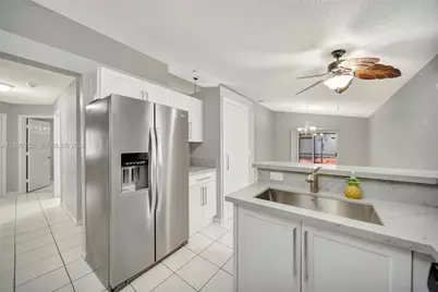 14721 Vista Verdi Rd, Davie, FL 33325 - Photo 9
