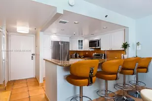 2625 Collins Ave, Miami Beach, FL 33140 - Photo 9