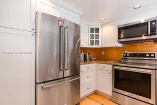 2625 Collins Ave, Miami Beach, FL 33140 - Photo 11