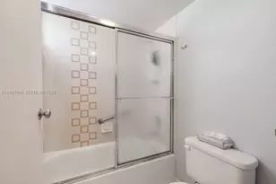 2625 Collins Ave, Miami Beach, FL 33140 - Photo 15