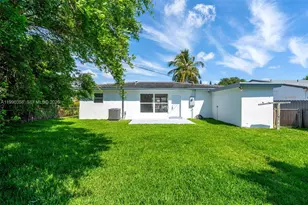 110 NE 171 St, North Miami Beach, FL 33162 - Photo 7