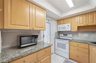 1200 Hillcrest Ct, Hollywood, FL 33021 - Photo 3