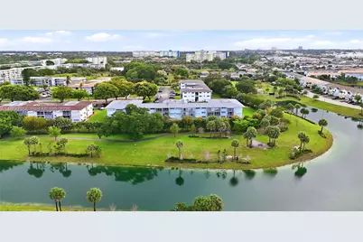 1200 Hillcrest Ct #306, Hollywood, FL 33021 - Photo 15