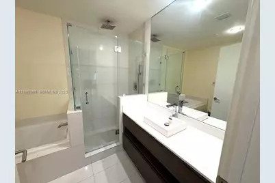 1100 S Miami Ave #811, Miami, FL 33130 - Photo 9