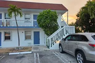 609 NE 6th Ct, Boynton Beach, FL 33435 - Photo 3