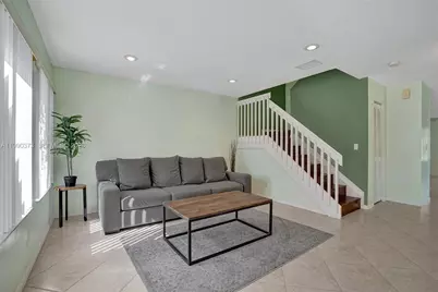 1726 SW 110th Ter, Davie, FL 33324 - Photo 3