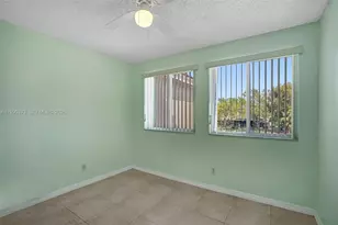 1726 SW 110th Terrace, Davie, FL 33324 - Photo 21