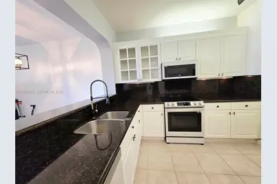 7611 Southampton Ter #110, Tamarac, FL 33321 - Photo 5