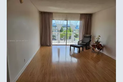 2200 E Hallandale Beach Blvd #408, Hallandale Beach, FL 33009 - Photo 11