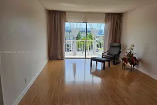 2200 E Hallandale Beach Blvd, Hallandale Beach, FL 33009 - Photo 11