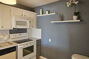 2200 E Hallandale Beach Blvd, Hallandale Beach, FL 33009 - Photo 5