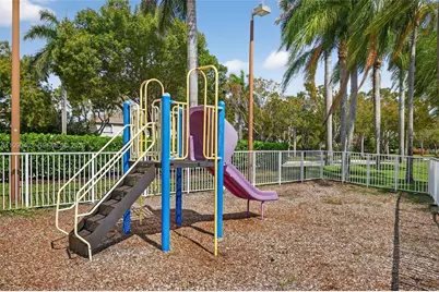 1012 SW 42nd Ave, Deerfield Beach, FL 33442 - Photo 49