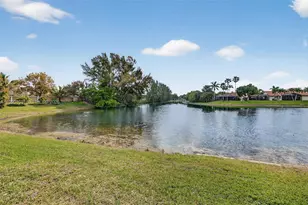 1012 SW 42nd Ave, Deerfield Beach, FL 33442 - Photo 41